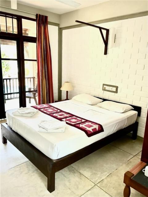 Serein Beach Hotel Tangalle Eksteriør bilde