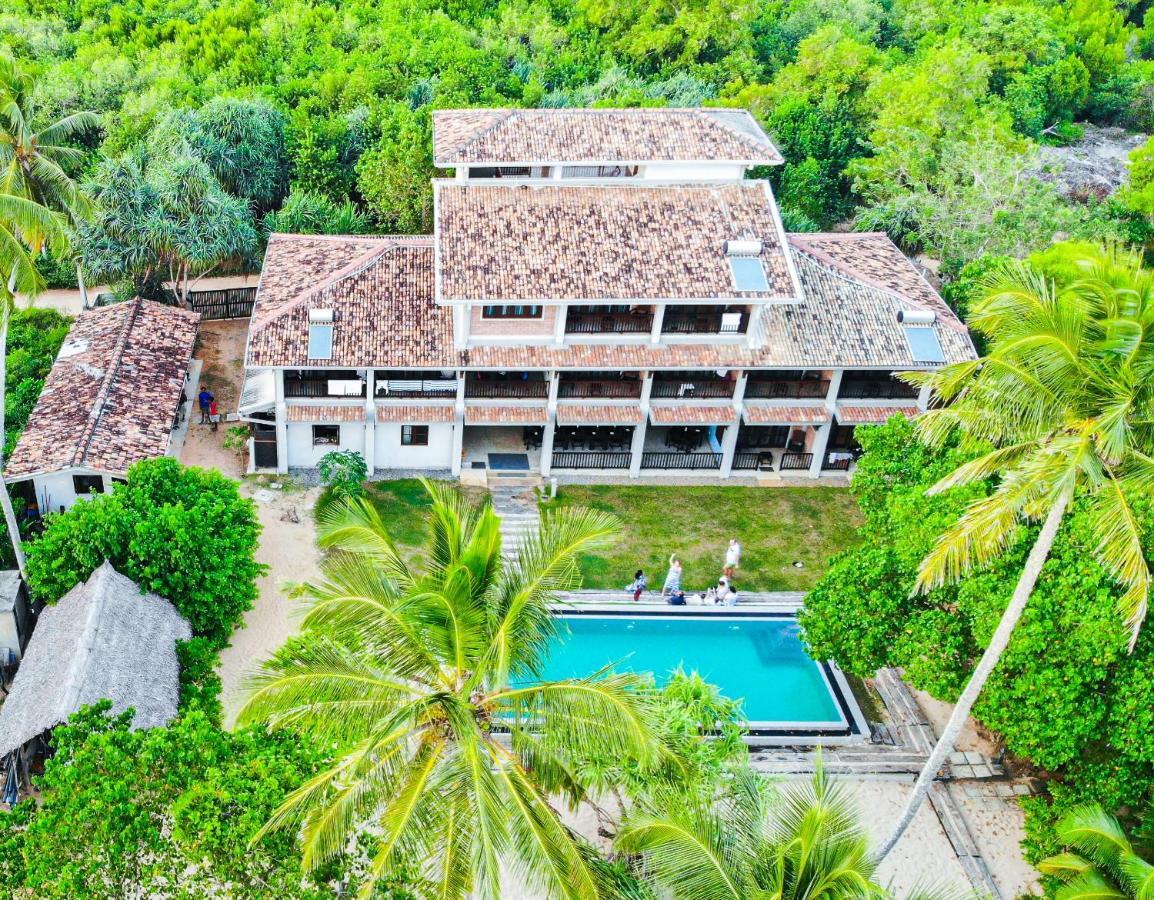 Serein Beach Hotel Tangalle Eksteriør bilde