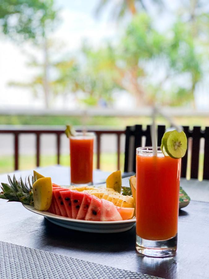 Serein Beach Hotel Tangalle Eksteriør bilde